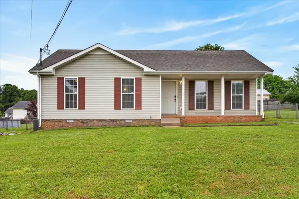 2808 Nat Hoosier Ln, Clarksville, TN 37040
