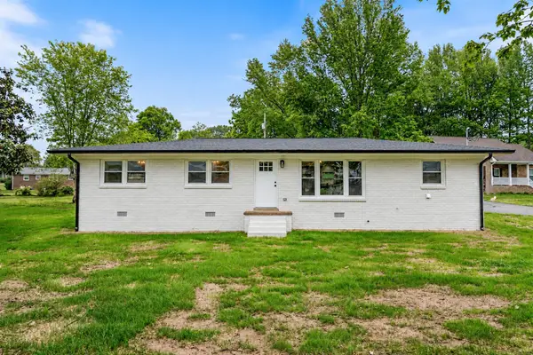 113 Brook St, Mc Ewen, TN 37101