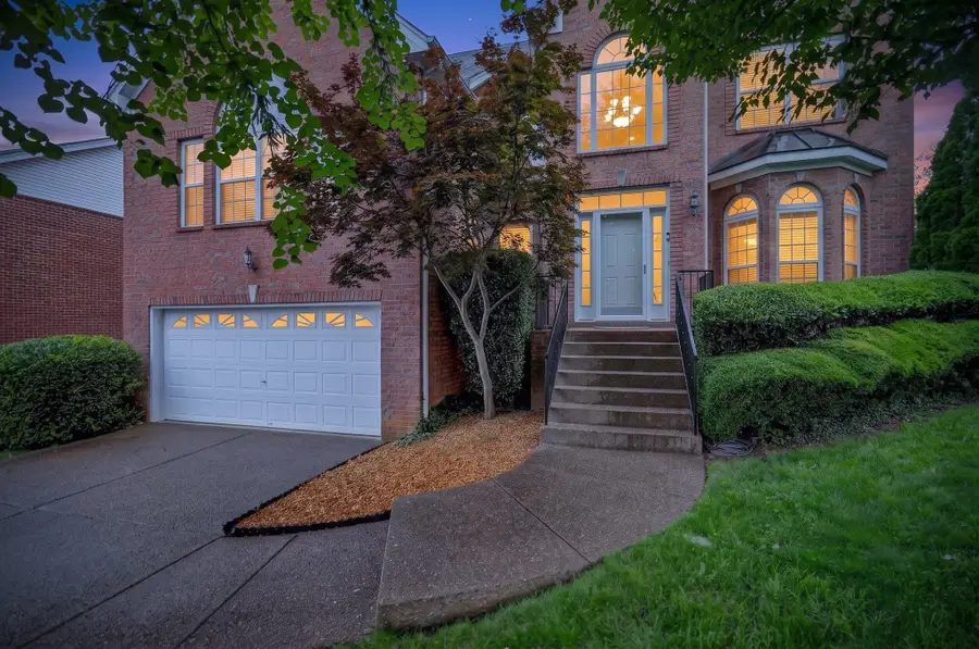 105 Lighthouse Cir, Hendersonville, TN 37075 - #2
