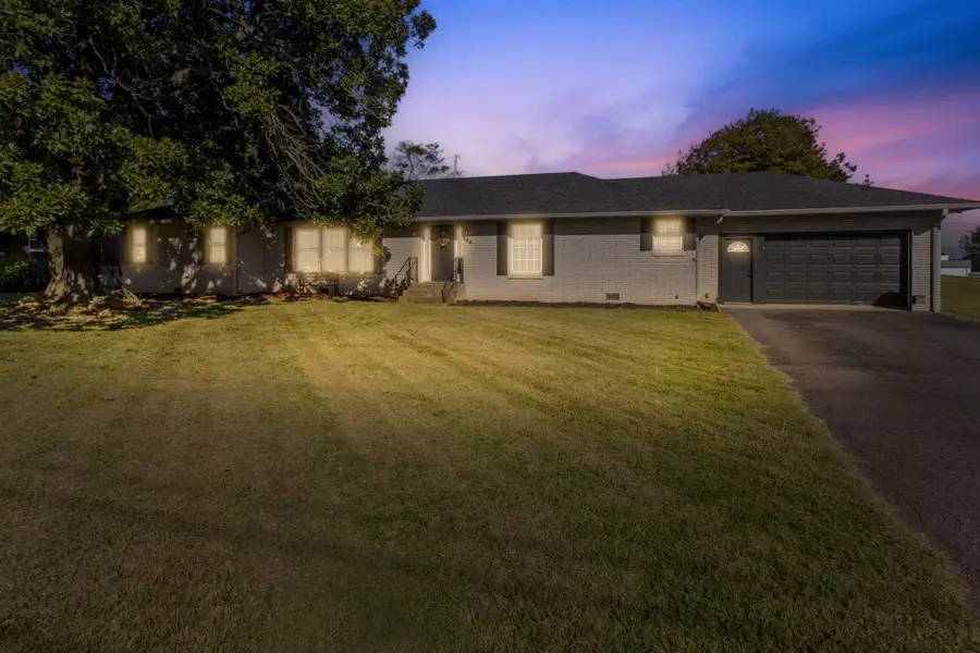 840 S Broadway St, Portland, TN 37148 - #2