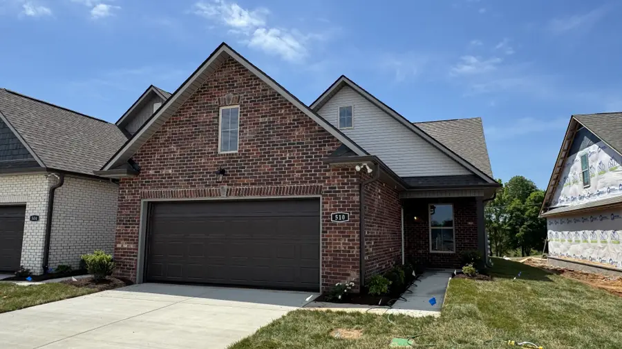 510 W Foxrun, Springfield, TN 37172 - #2