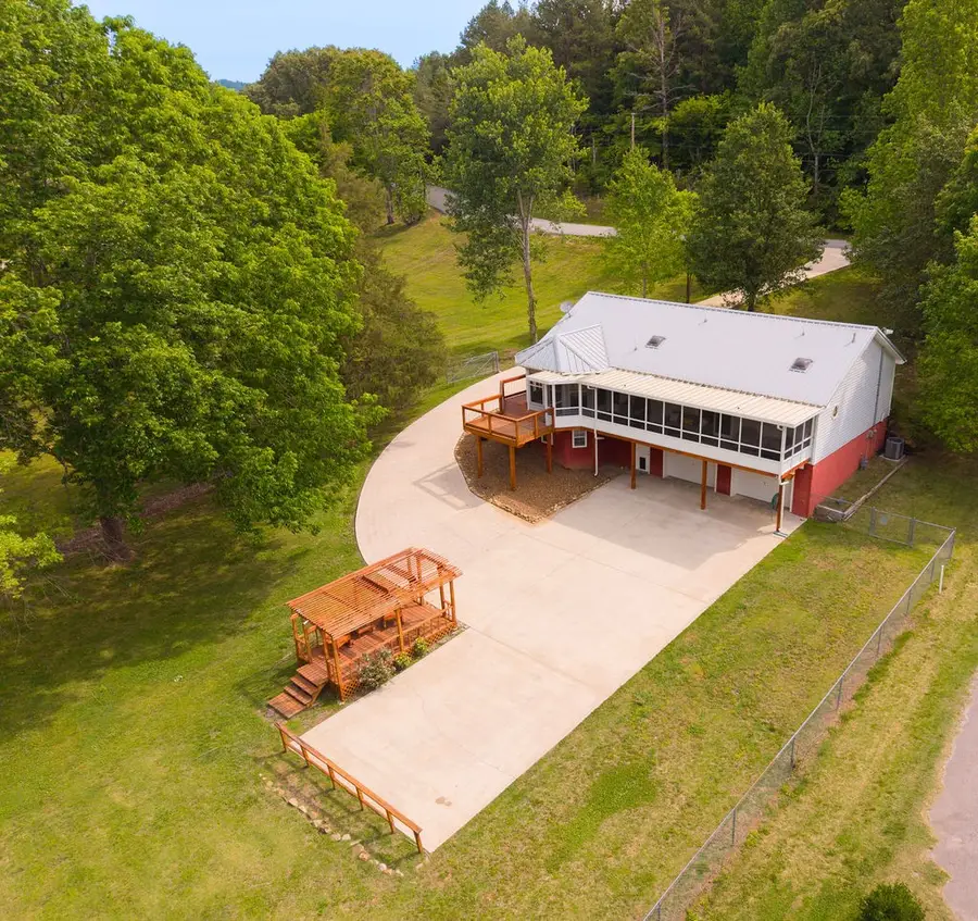263 River Oaks Drive, Sparta, TN 38583 - #3