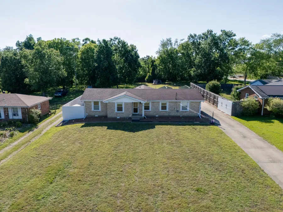 235 Sterling Rd, Hendersonville, TN 37075 - #3