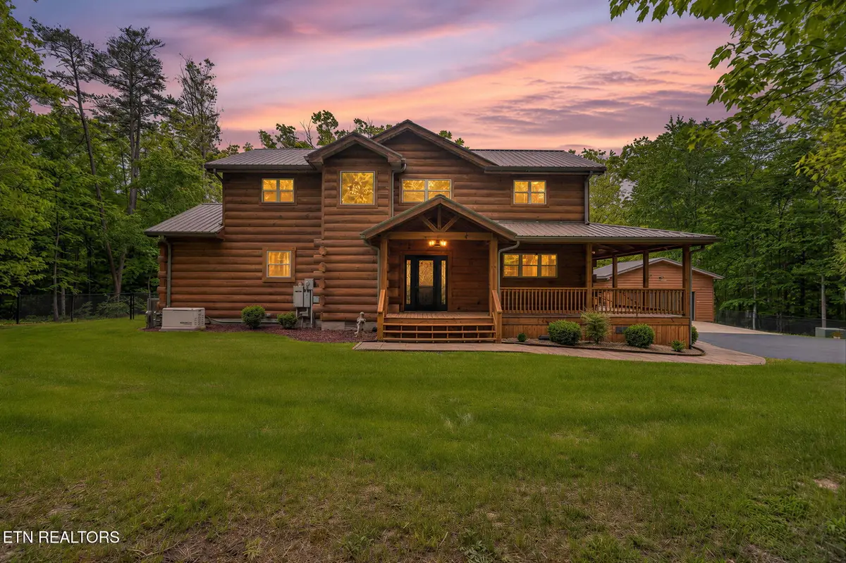 704 White Oak Rd, Monterey, TN 38574 - #1