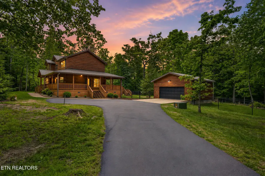 704 White Oak Rd, Monterey, TN 38574 - #2