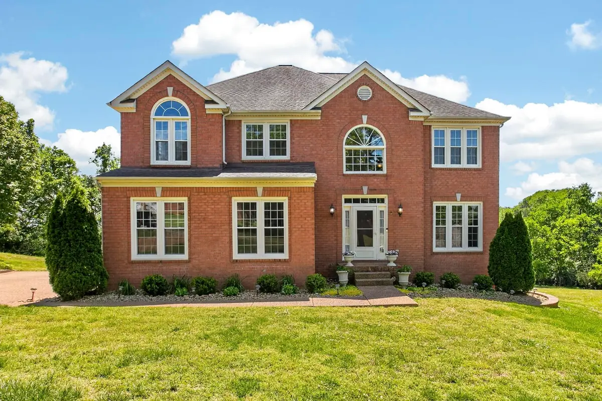 129 Mansker Park Dr, Hendersonville, TN 37075 - #1