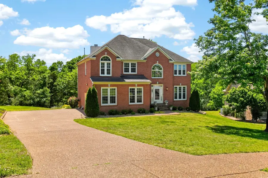 129 Mansker Park Dr, Hendersonville, TN 37075 - #2