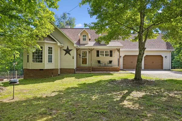 363 Overhead Bridge Rd, Hampshire, TN 38461