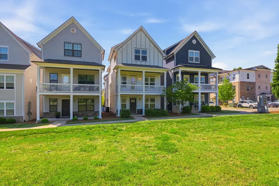 632 Parkvue Place Dr, Nashville, TN 37221 - #2