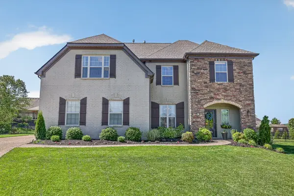 227 Riding Club Ct, Gallatin, TN 37066