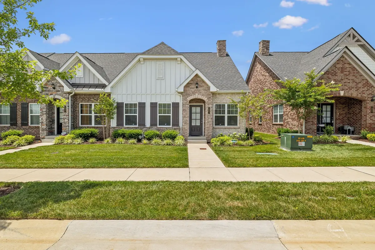606 Douglas St, Lebanon, TN 37087 - #1