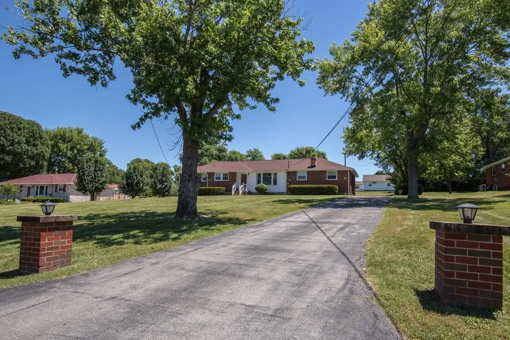 1018 N Graycroft Ave, Madison, TN 37115 - #1