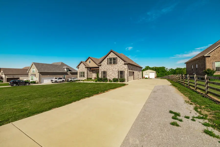 335 Drivers Ln, Gallatin, TN 37066 - #3