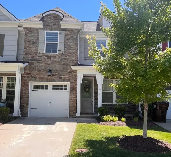 1046 Livingstone Ln, Mount Juliet, TN 37122