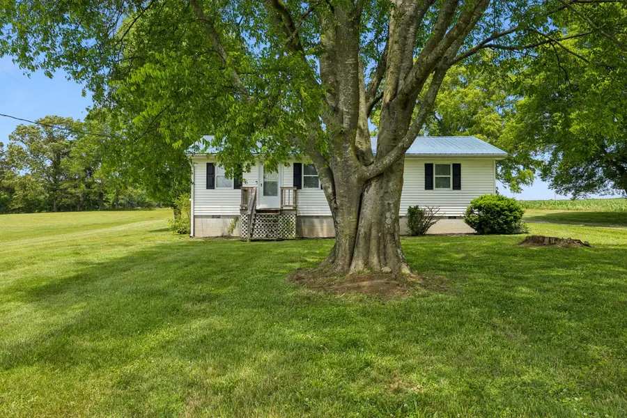 576 Tipps Rd, Belvidere, TN 37306 - #3