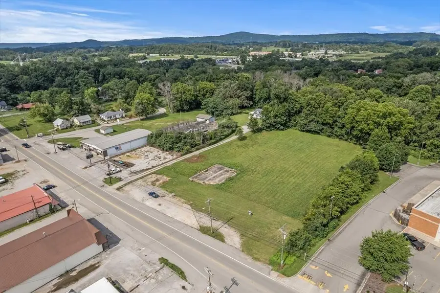 25 Mayberry St, Sparta, TN 38583 - #3