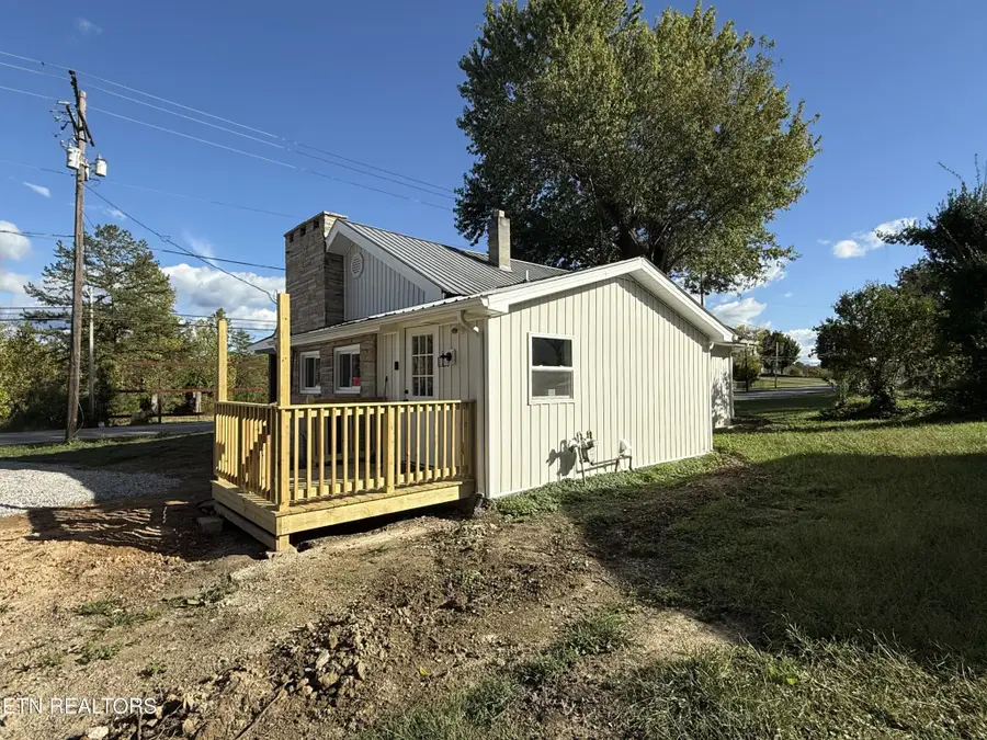 8415 Morgan County Hwy, Sunbright, TN 37872 - #3