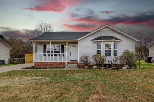 2403 Willow Dr, Murfreesboro, TN 37127