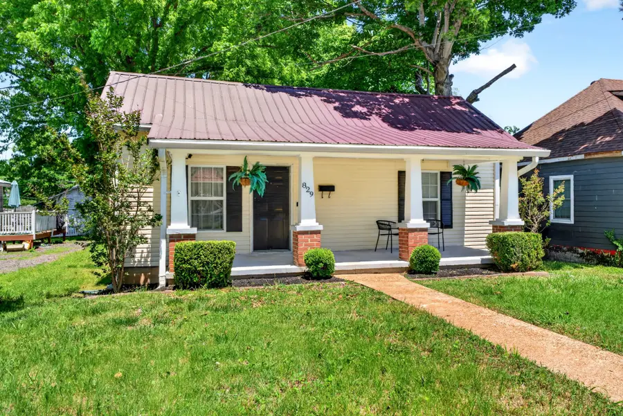 829 Stafford St, Clarksville, TN 37040 - #3