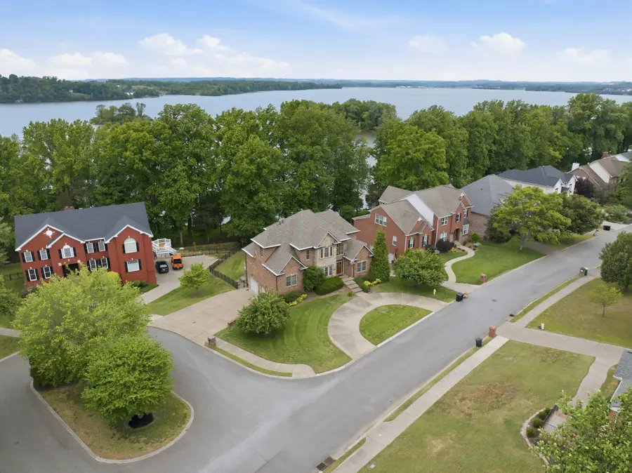 100 Lakecrest Cir, Hendersonville, TN 37075 - #3