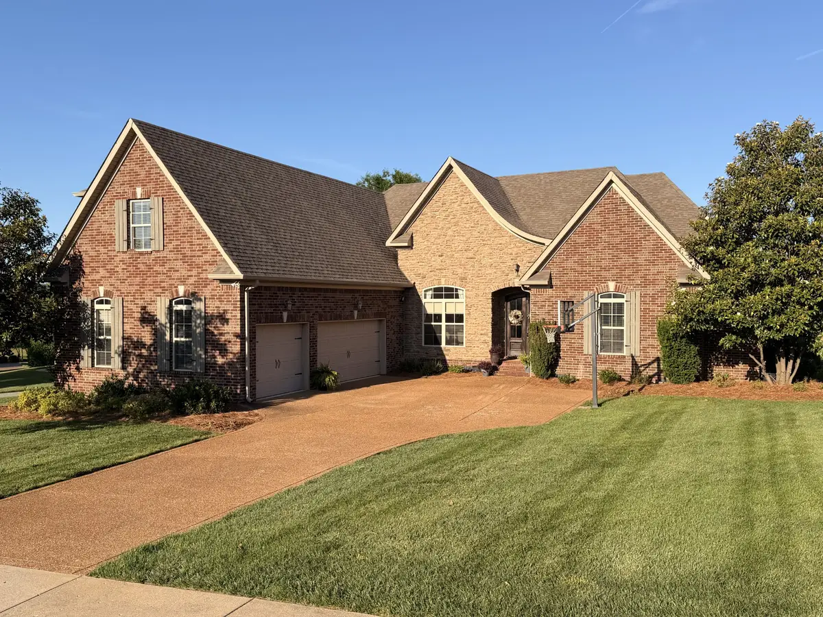 104 N Scarbrough Ct, Gallatin, TN 37066 - #1