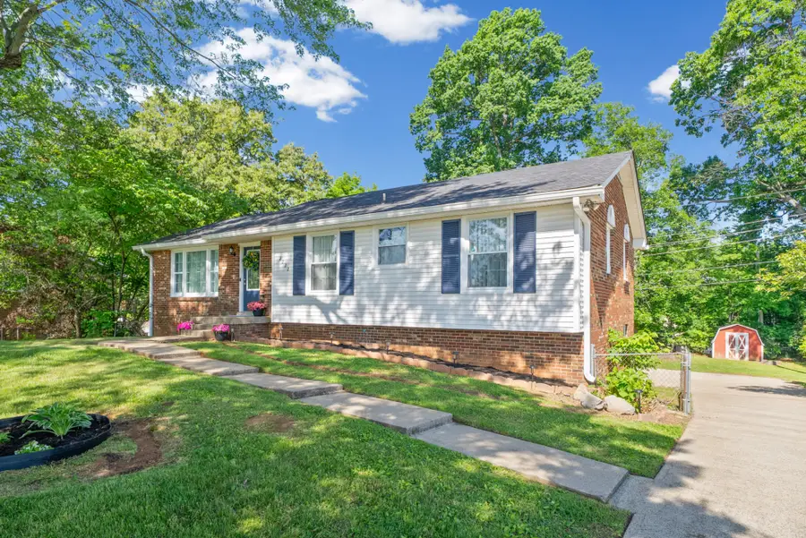 2222 Robin Dr, Clarksville, TN 37042 - #3