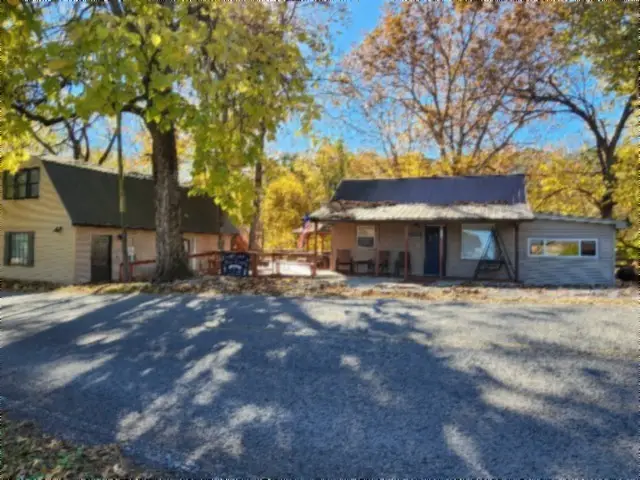 450 Cedar Hill Rd, Celina, TN 38551 - #1