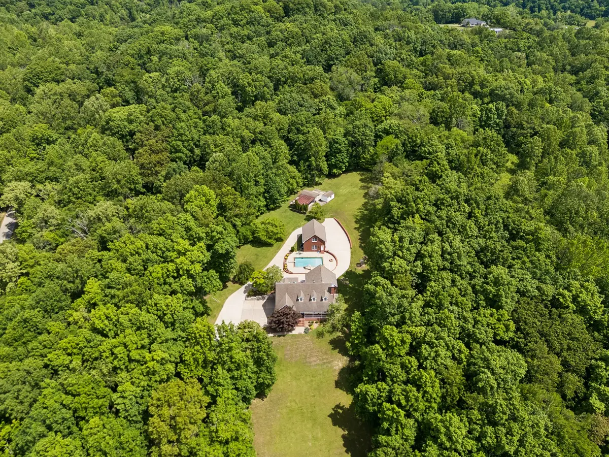 1229 Hogans Branch Rd, Hendersonville, TN 37075 - #1
