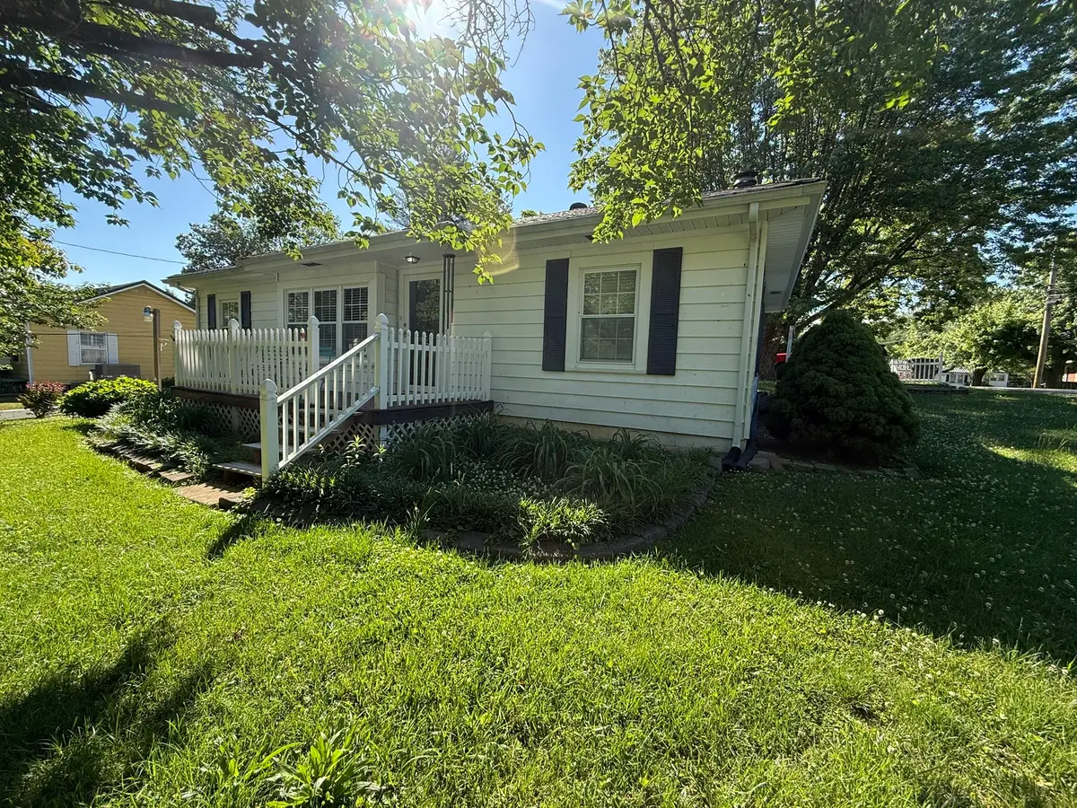315 Old Morrison Rd, McMinnville, TN 37110 - #1