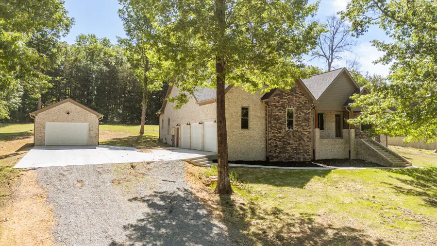 621 Bradley Ln, Bath Springs, TN 38311 - #3
