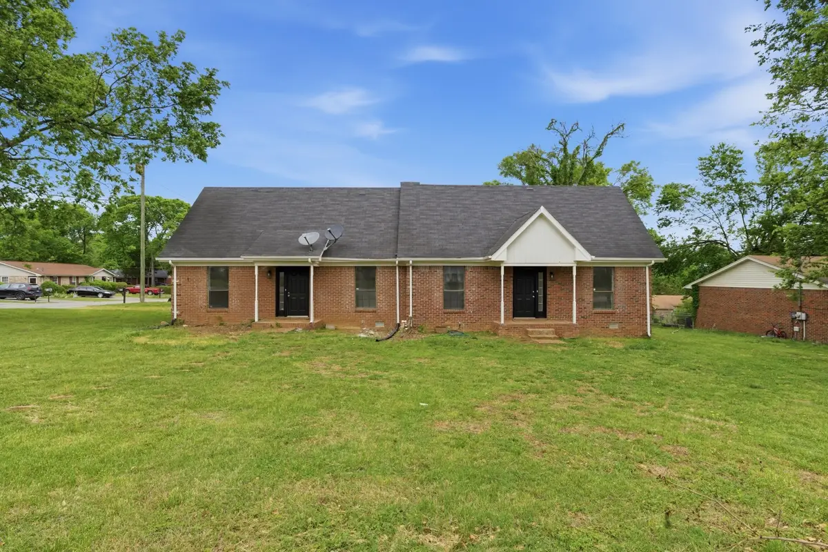 1522 Meadow Bend Dr, Madison, TN 37115 - #1