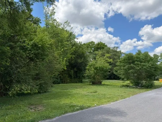 603 Kiwanis Ave, Fayetteville, TN 37334 - #2