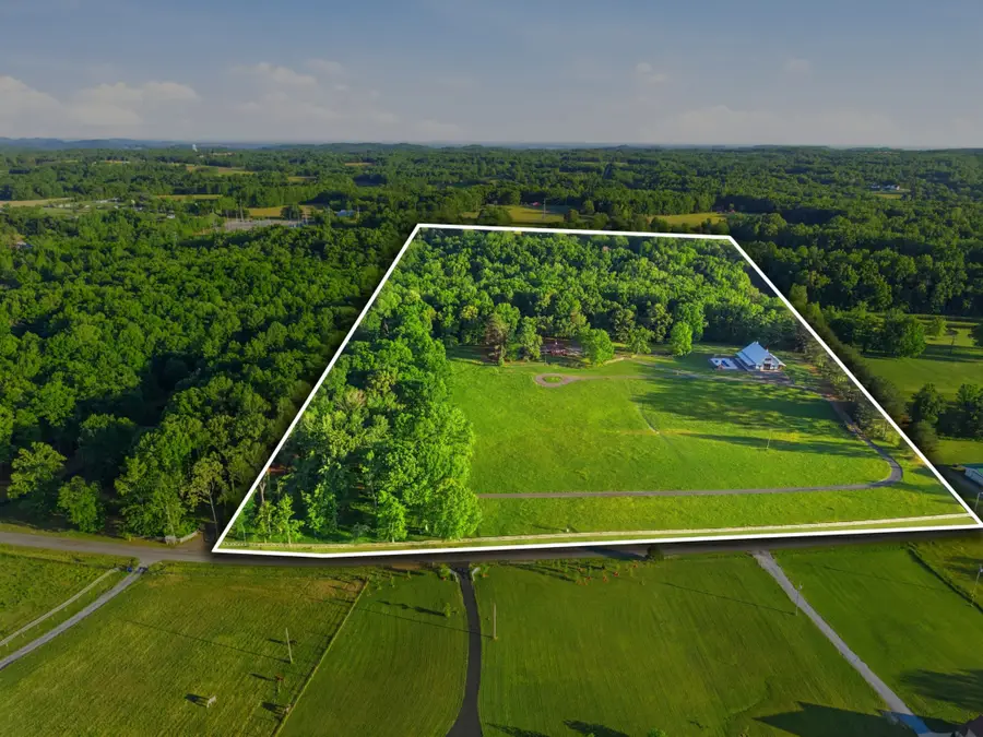 450 Paul Thompson Rd, Bethpage, TN 37022 - #2
