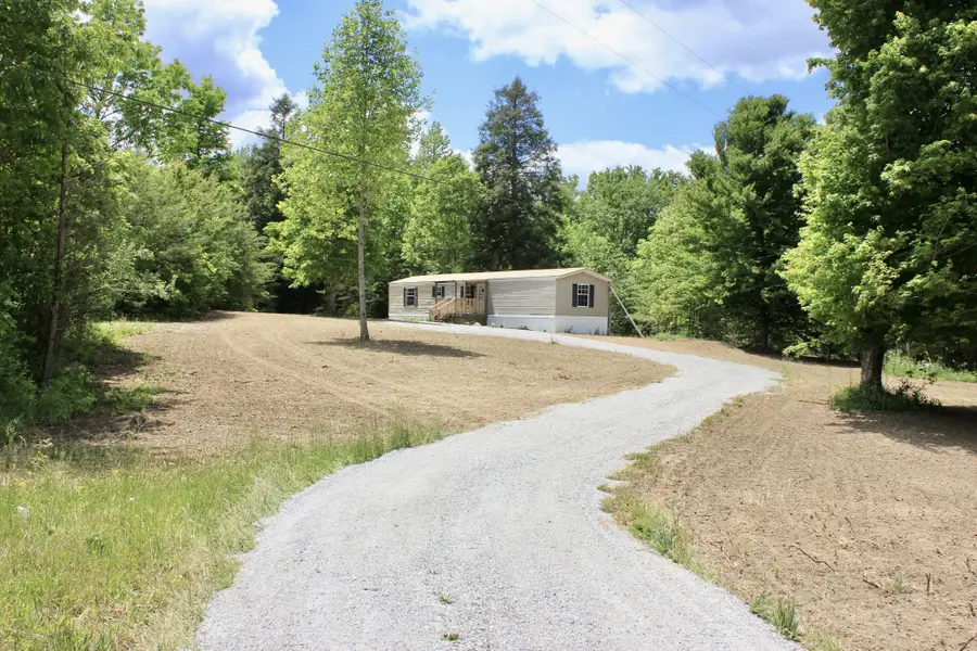 379 Utah Rd, Beersheba Springs, TN 37305 - #2