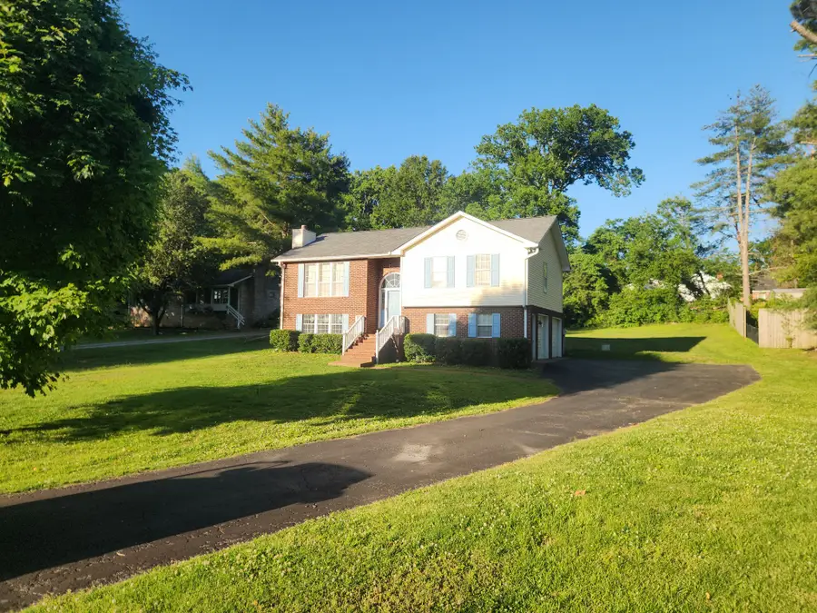 951 Belvedere Dr, Gallatin, TN 37066 - #3