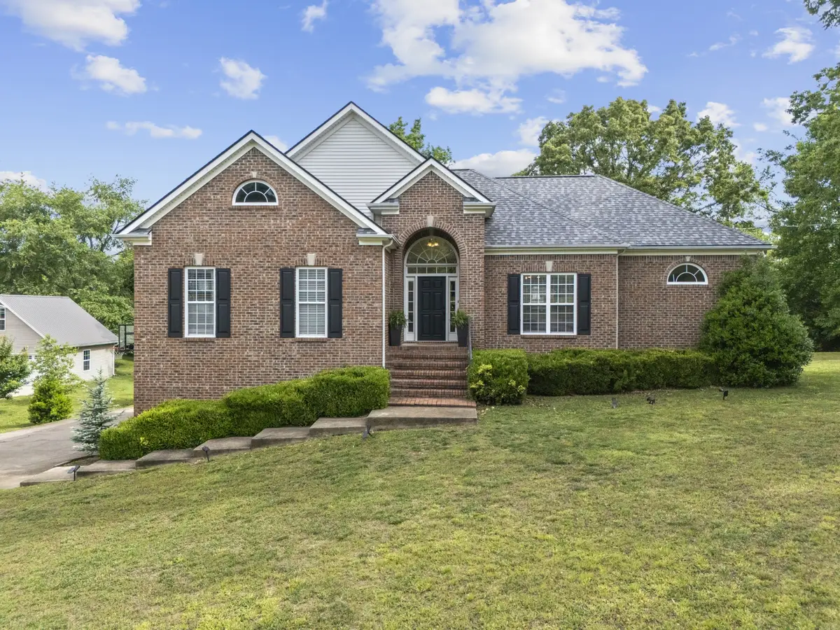 202 Contrary Rd, Burns, TN 37029 - #1