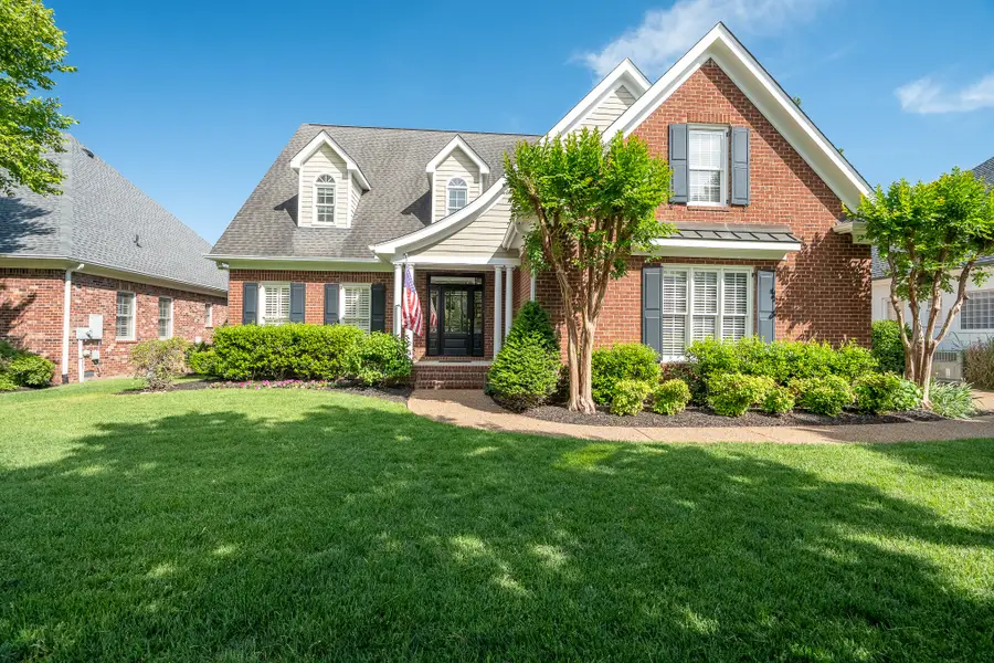 668 Springlake Dr, Franklin, TN 37064 - #2