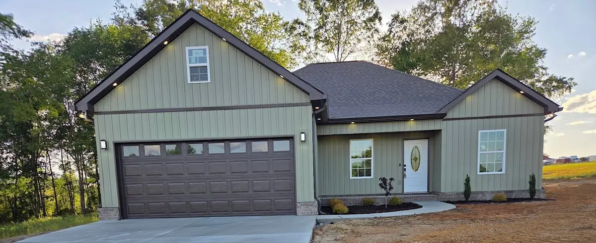 591 Oak Tree Drive, McMinnville, TN 37110 - #1