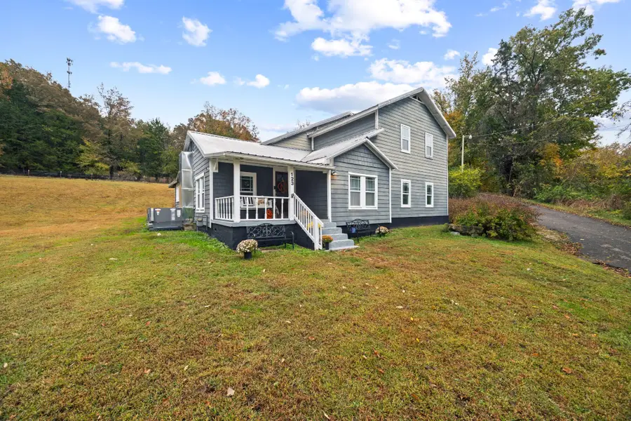 123 Brewer Dr, Waynesboro, TN 38485 - #3