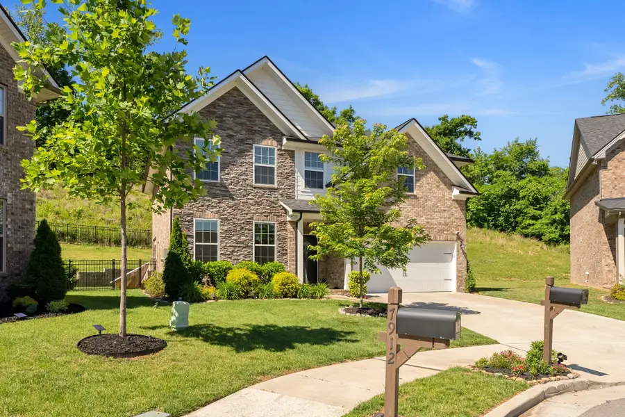 7908 Silver Oak Ct, Mount Juliet, TN 37122 - #2