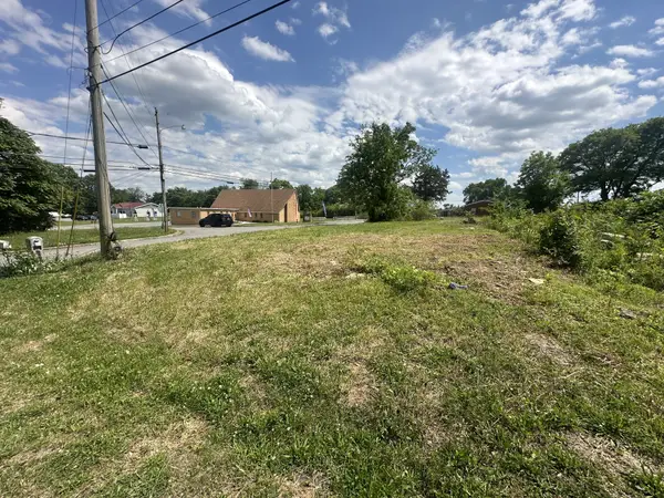 101 Plum St, Shelbyville, TN 37160