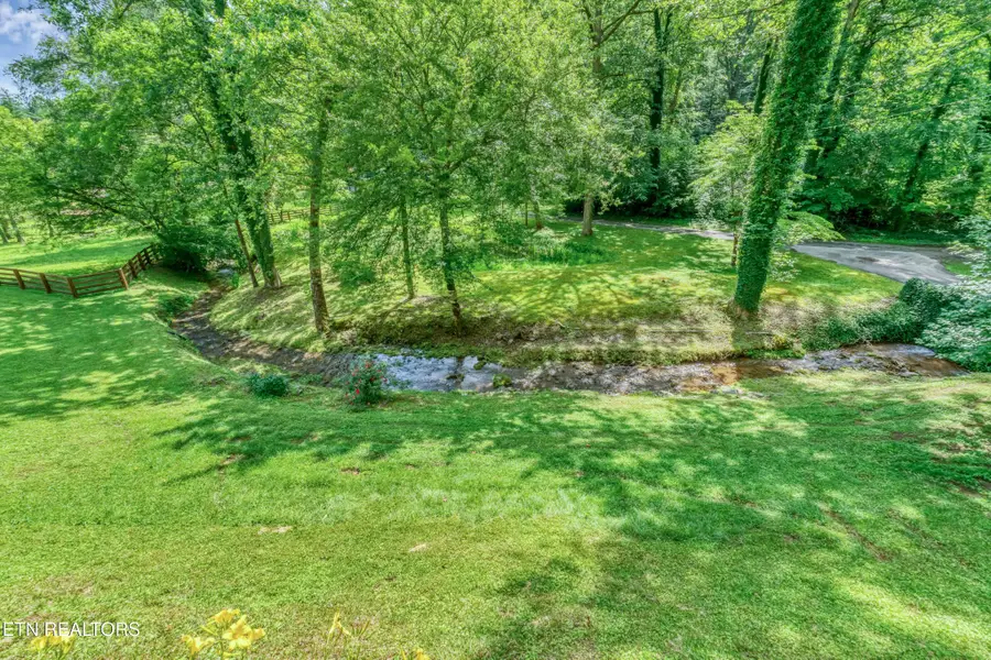 584 Bethel Church Rd, Townsend, TN 37882 - #3