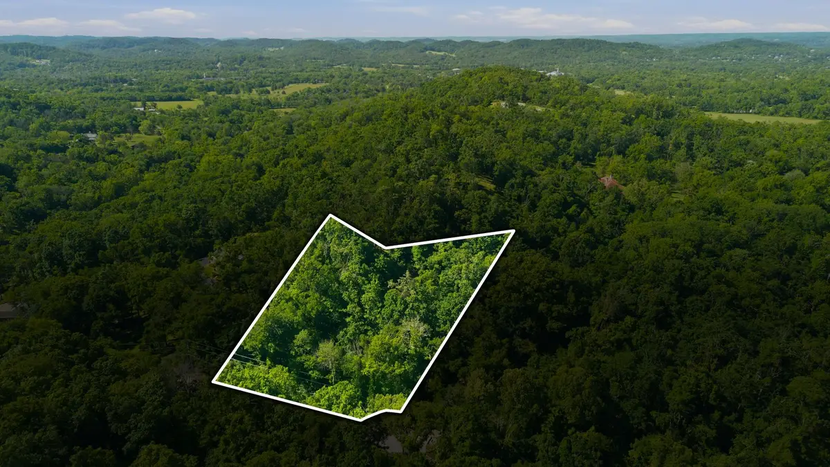 3 Saint James Pl, Nashville, TN 37215 - #1