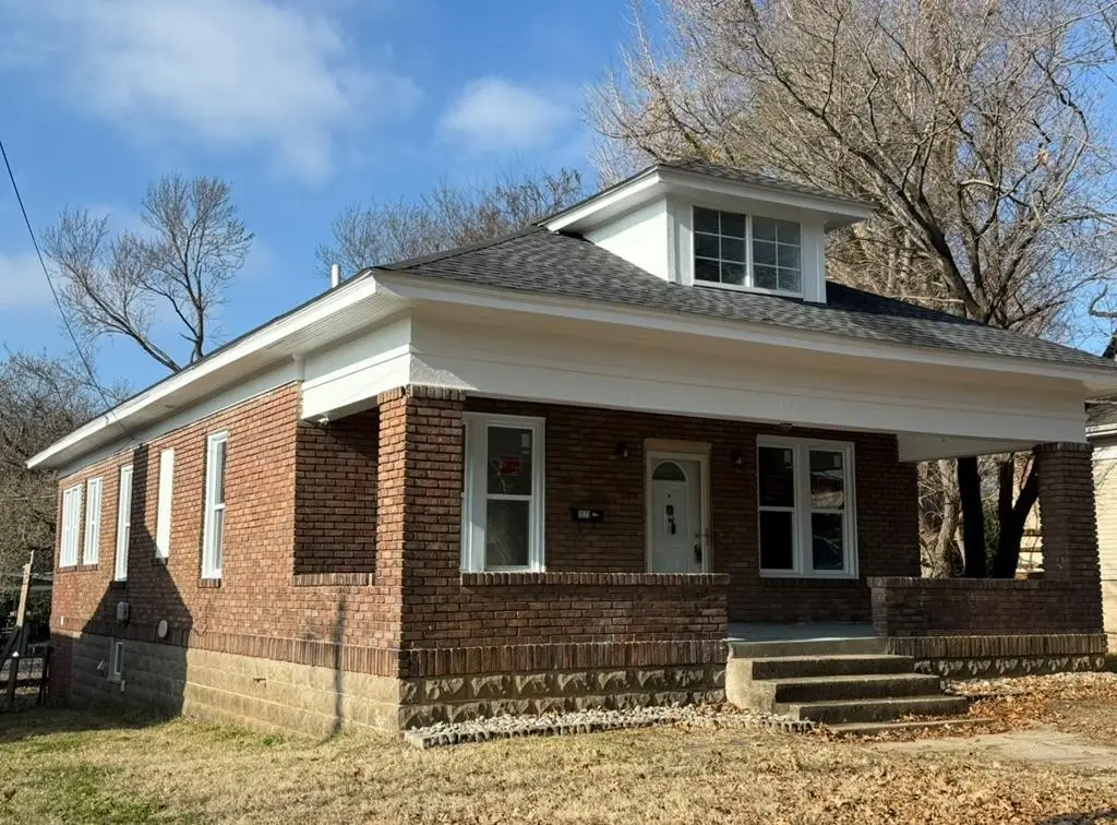 1523 Canton St, Hopkinsville, KY 42240 - #1