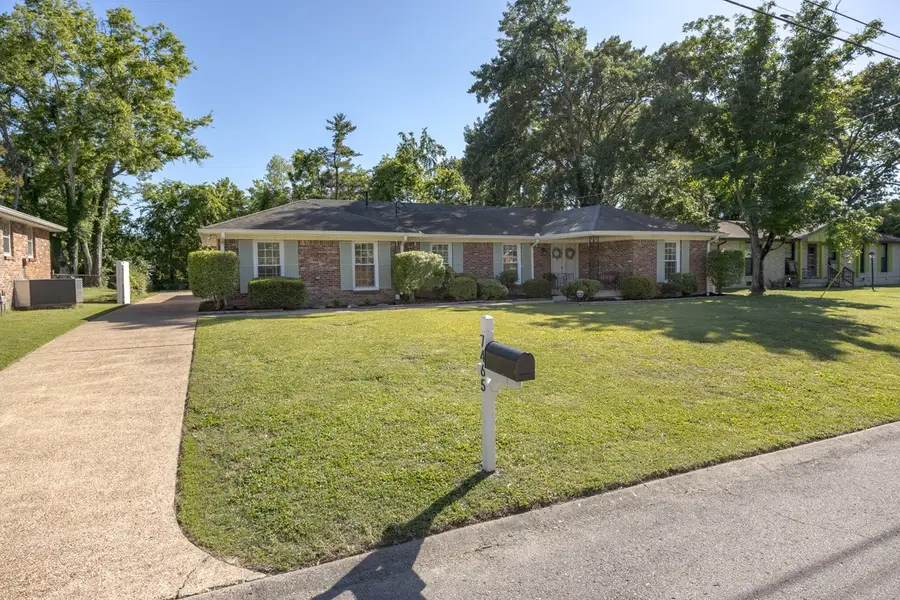 7465 Harrow Dr, Nashville, TN 37221 - #2