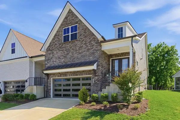 3030 Wiltshire Park Pl, Hermitage, TN 37076