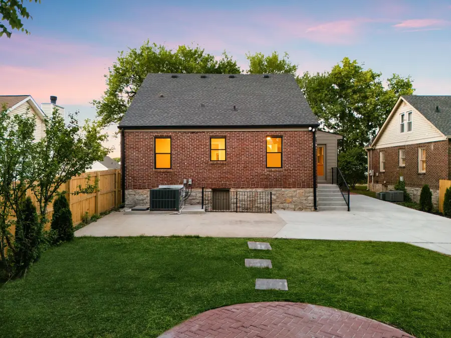 1012 Hart Ln, Nashville, TN 37216 - #3