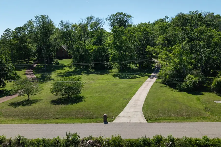 1023 Mount Olivet Rd, Hendersonville, TN 37075 - #2