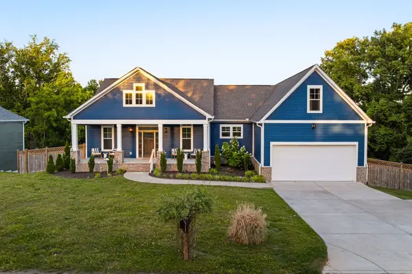 102 Riverwood Dr, Hendersonville, TN 37075