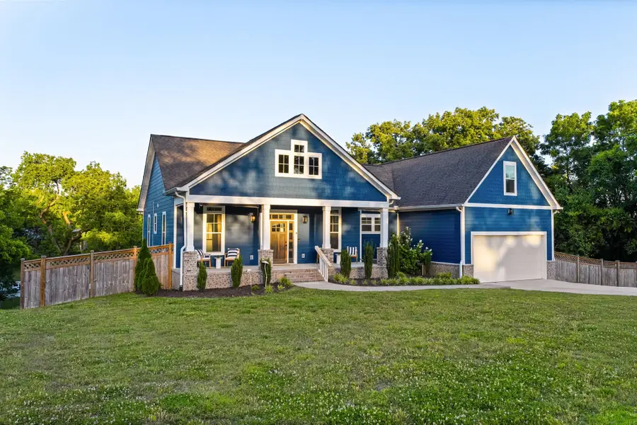 102 Riverwood Dr, Hendersonville, TN 37075 - #2